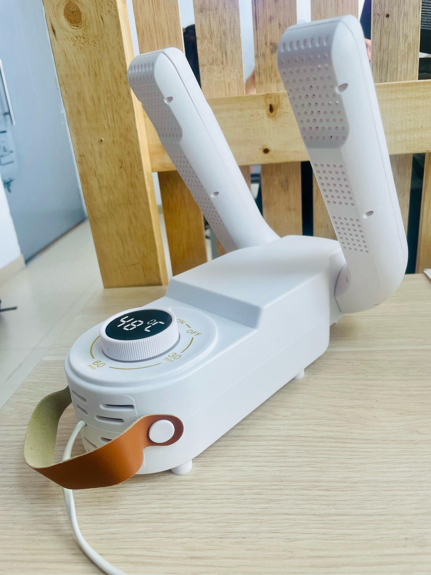 🔥 SHOE DRIER PRO™ – Tu Solución Portátil para Zapatos Secos, Rápido y Sin Olores.